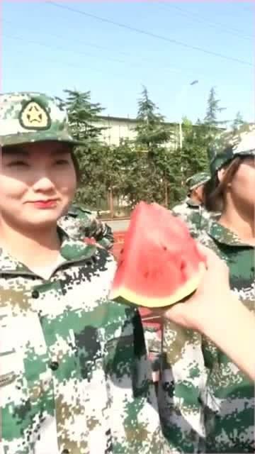 吃瓜少女王姐姐视频,揭秘娱乐圈幕后故事