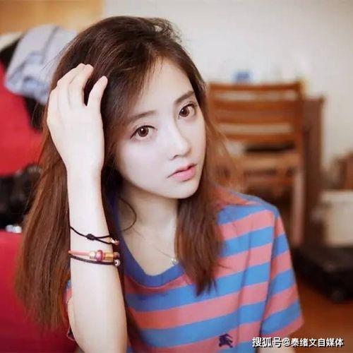 吃瓜少女黄小琪视频播放,揭秘娱乐圈幕后故事