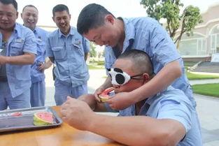 外国吃瓜群众搞笑视频,外国吃瓜群众搞笑视频大盘点