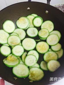 假吃瓜怎么做好吃视频,轻松学会美味假瓜料理