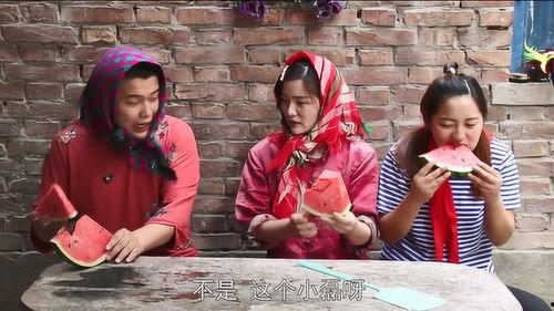 黑妞吃瓜搞笑视频合集,笑料横生，欢乐无限