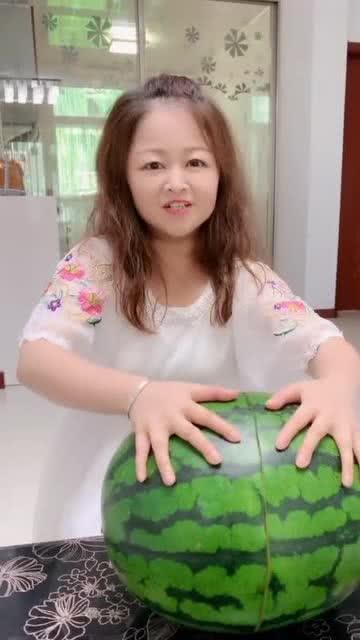 吃瓜的快乐小视频,揭秘吃瓜小视频的欢乐魅力