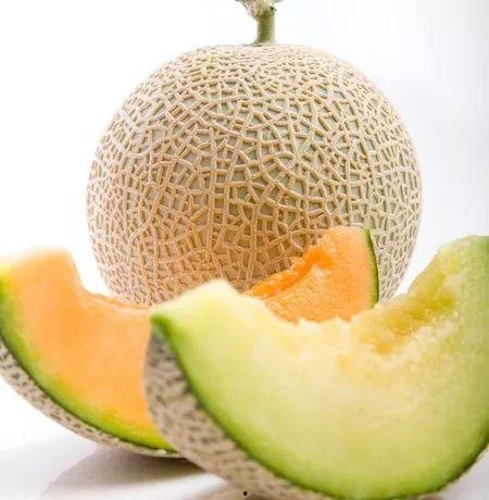 如何正常吃小哈密瓜呢视频,小哈密瓜的正确食用方法解析