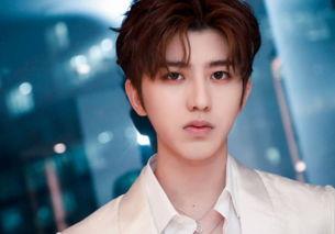 蔡徐坤大号吃瓜视频大全,揭秘娱乐圈幕后故事