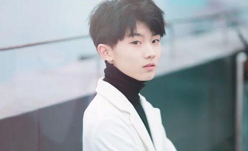 马嘉祺吃瓜女生视频,揭秘娱乐圈幕后故事