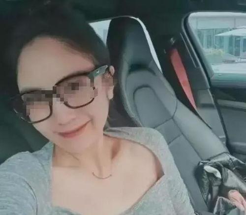 唐山花店女老板吃瓜视频,揭秘日常生活中的趣味瞬间