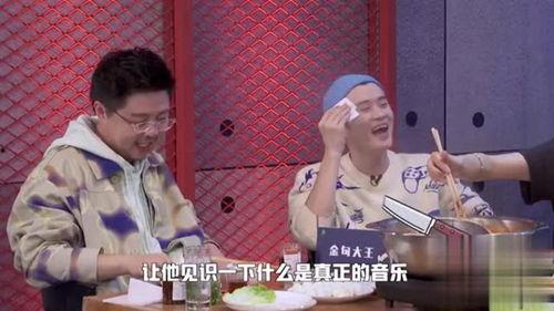 脱口秀调侃吃瓜视频合集,带你领略网络幽默的魅力