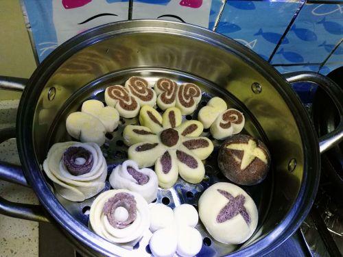 带你吃瓜馒头花样视频,跟着视频学做各式各样的吃瓜馒头