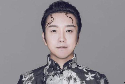 李玉刚吃假瓜视频,视频曝光引发网友热议