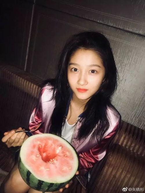 给朋友发吃瓜视频,一起围观这场精彩吃瓜大戏！